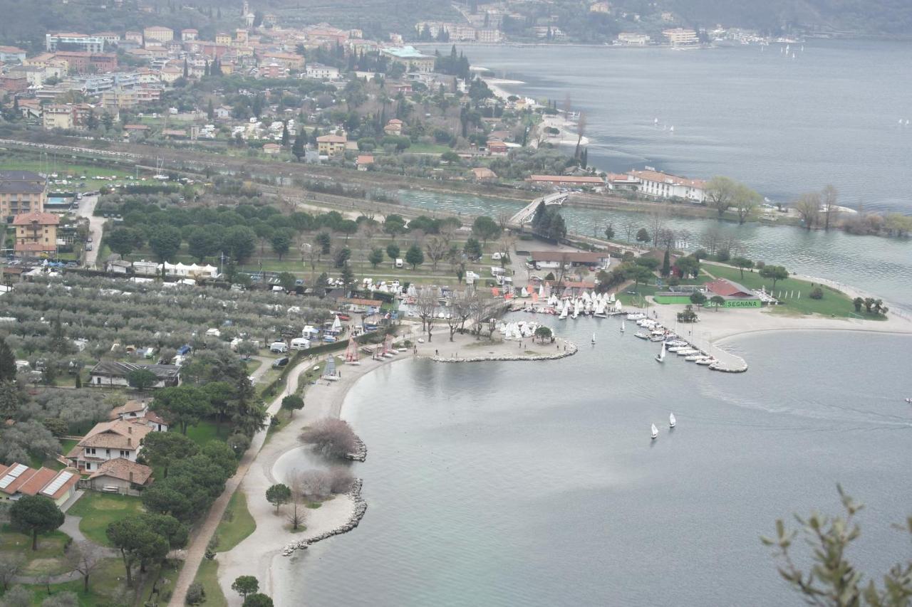 Hotel Villa Verde Torbole Sul Garda ภายนอก รูปภาพ