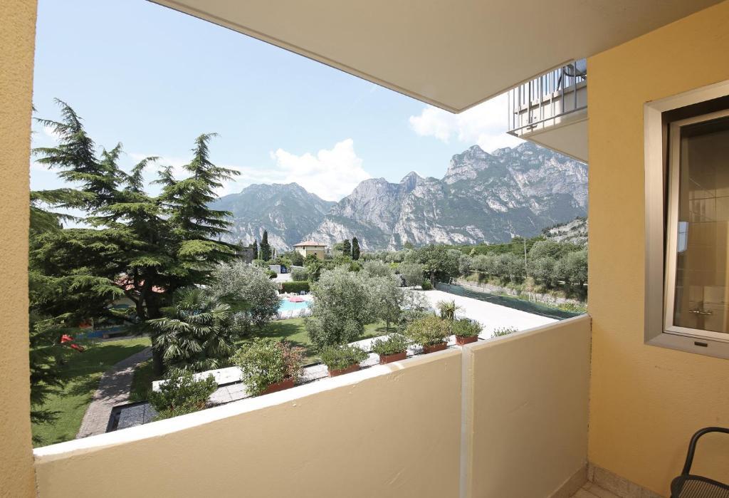 Hotel Villa Verde Torbole Sul Garda ภายนอก รูปภาพ