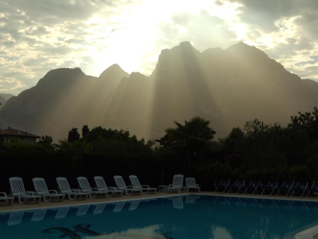 Hotel Villa Verde Torbole Sul Garda ภายนอก รูปภาพ